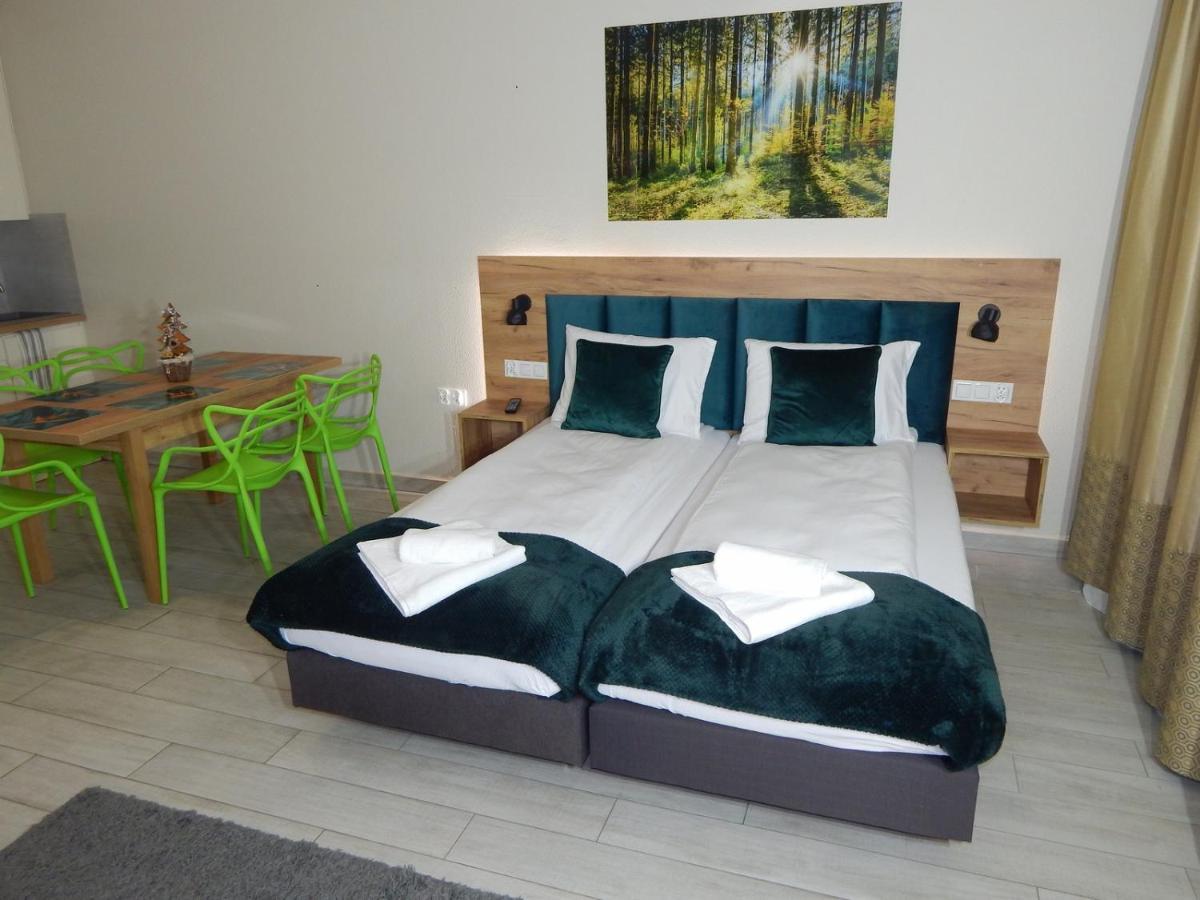 Agat Apartament Czarna Gora Сєнна Екстер'єр фото