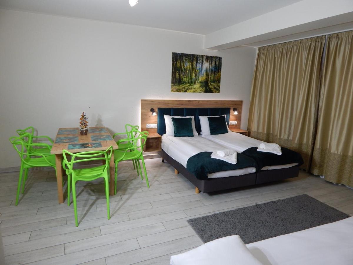 Agat Apartament Czarna Gora Сєнна Екстер'єр фото